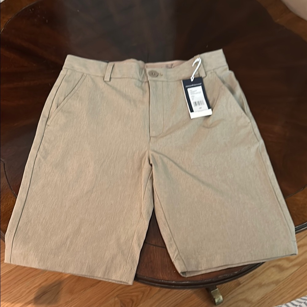 BRAND NEW w/ TAGS - Vineyard Vines Tan Breaker Shorts Flat Front Design